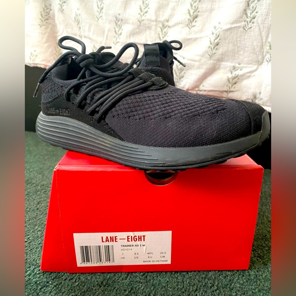8.5W Lane Eight Workout Trainers